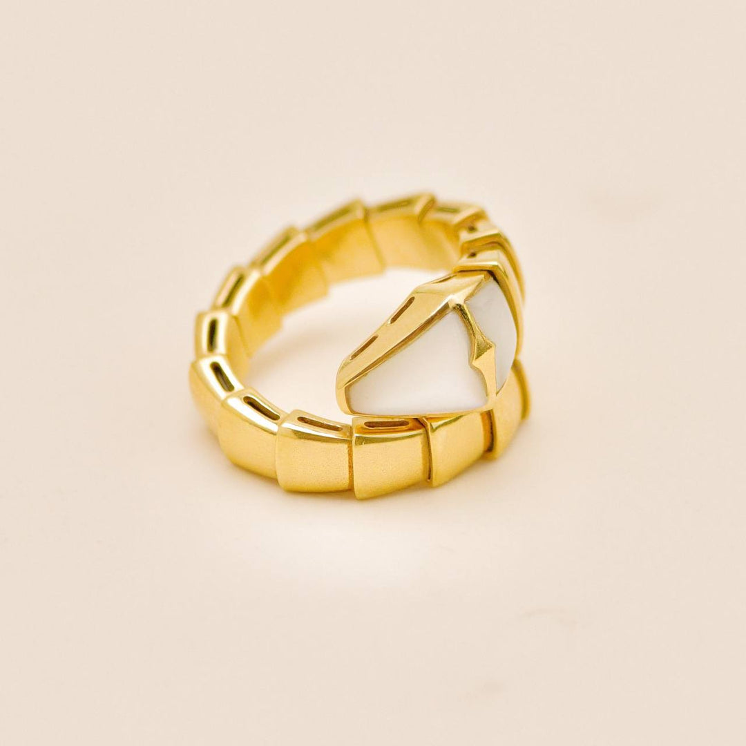 Authentic Bvlgari Serpenti Viper Ring Mother Of Pearl 18K Yellow Gold Size M