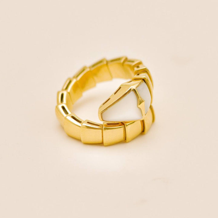 Authentic Bvlgari Serpenti Viper Ring Mother Of Pearl 18K Yellow Gold Size M
