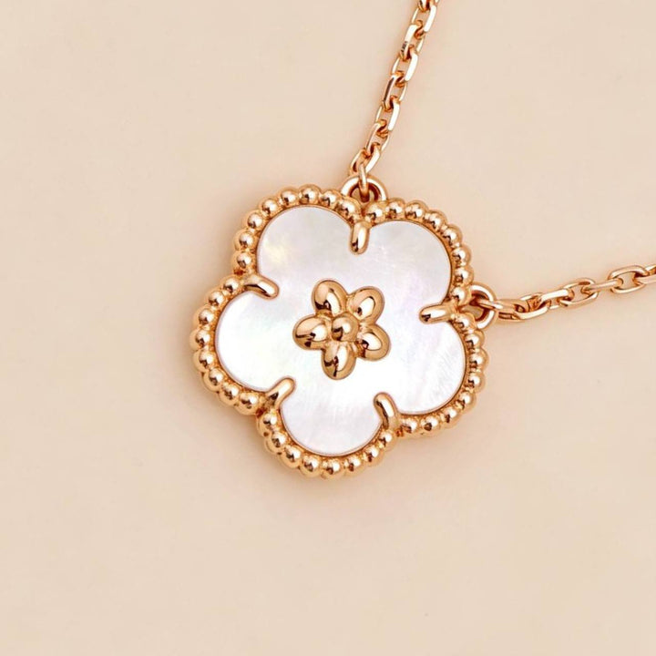 Authentic Van Cleef Lucky Spring Plum Blossom Pendant Mother of Pearl