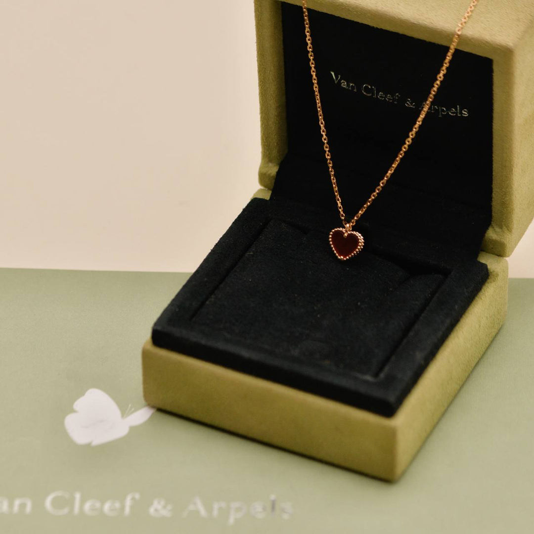 Preowned Authentic Van Cleef & Arpels Sweet Alhambra Heart Pendant Carnelian 18k Rose Gold