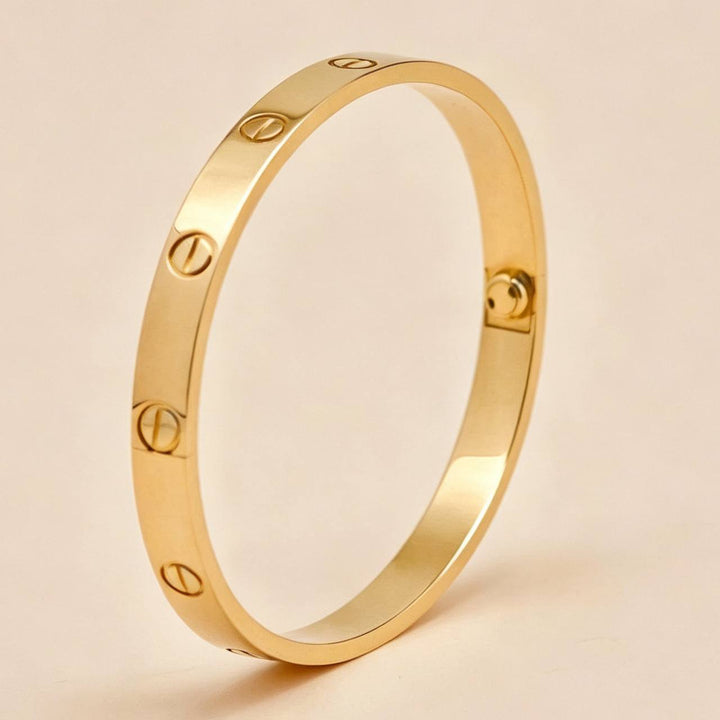 Second Hand Authentic Cartier Love Bracelet Classic Model 18K Yellow Gold Size 17