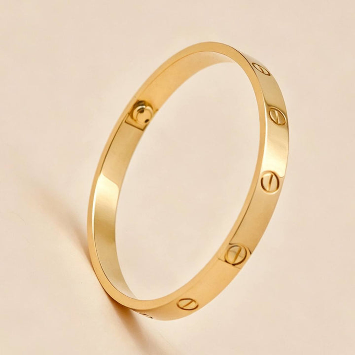 Authentic Cartier Love Bracelet Classic Model 18K Yellow Gold Size 17