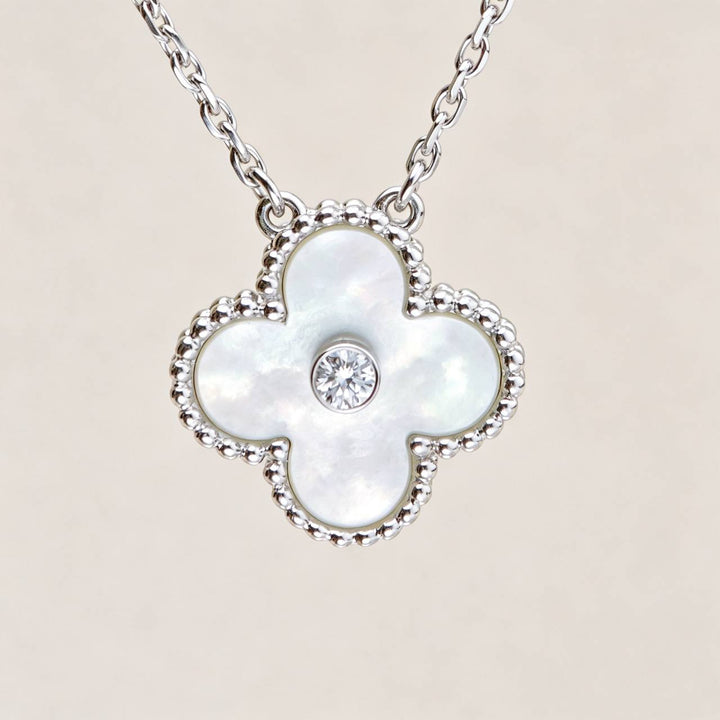 Second Hand Authentic Van Cleef Alhambra 2009 Holiday Pendant Mother of Pearl