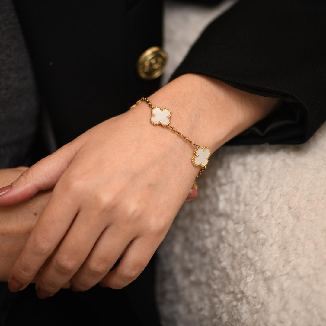 Second Hand Van Cleef & Arpels Vintage Alhambra Mother of Pearl 18K Yellow Gold 5 Motif Bracelet