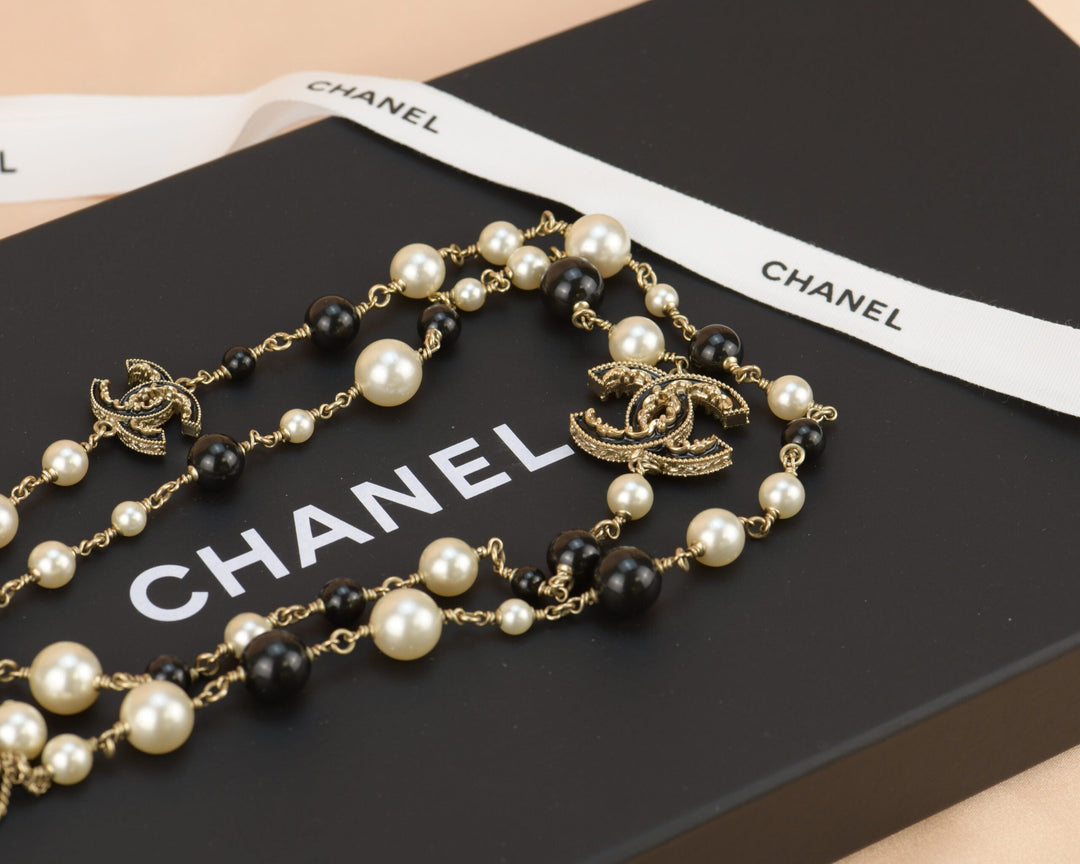 CHANEL 2013 Pearl & Black Beads CC Baroque Sautoir Necklace