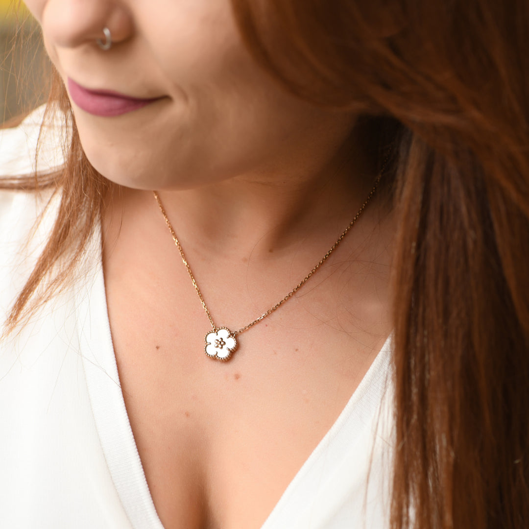 Van Cleef & Arpels Lucky Spring Plum Blossom Pendant Mother of Pearl 18K Rose Gold