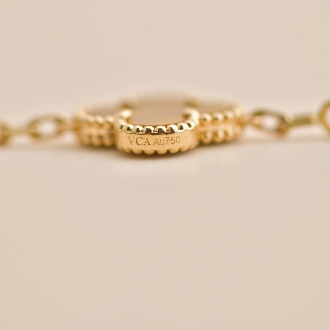 Van Cleef & Arpels Vintage Alhambra Tiger's Eye Yellow Gold Bracelet