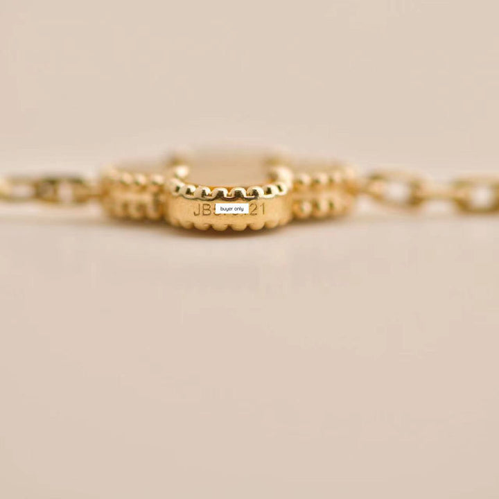 Van Cleef & Arpels Vintage Alhambra Tiger's Eye Yellow Gold Bracelet