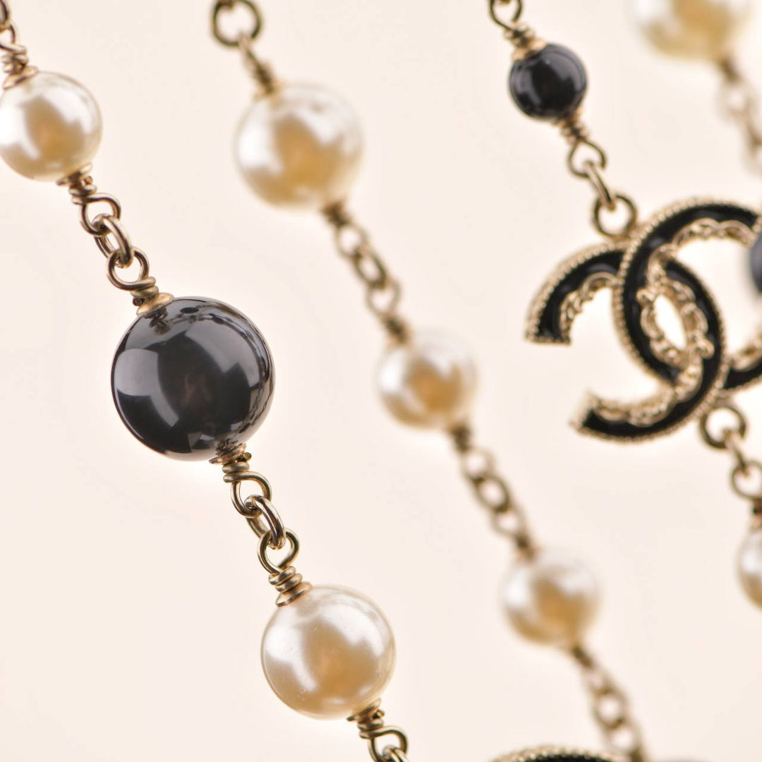 Chanel CC Pearl & Black Beads Baroque Sautoir Necklace