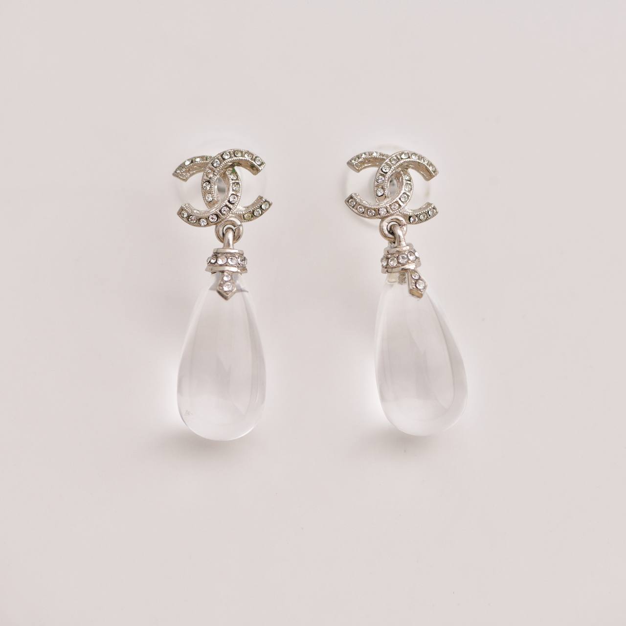 Chanel drop hot sale cc earrings