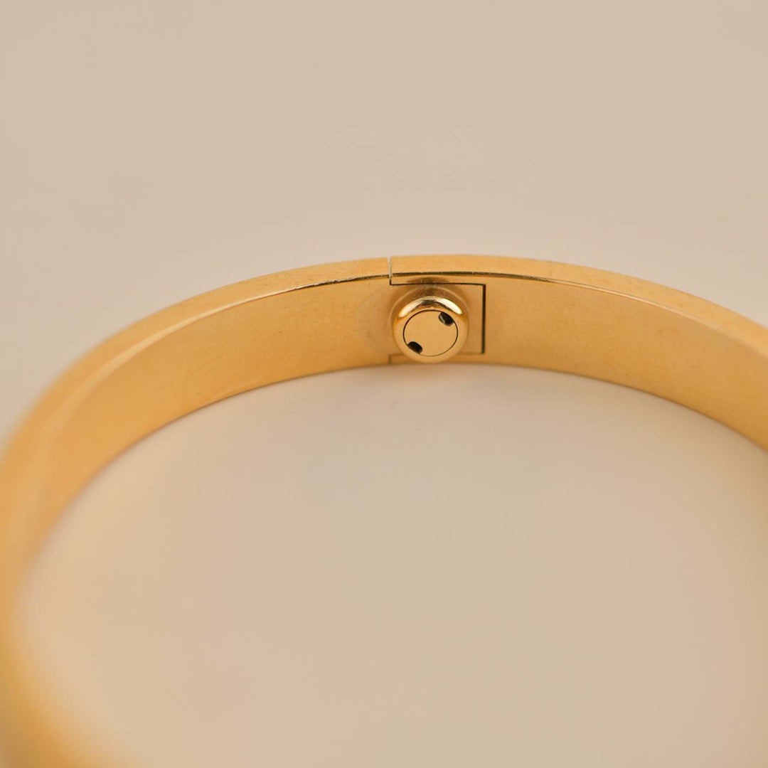 Cartier Love Bracelet 18K Yellow Gold Size 17