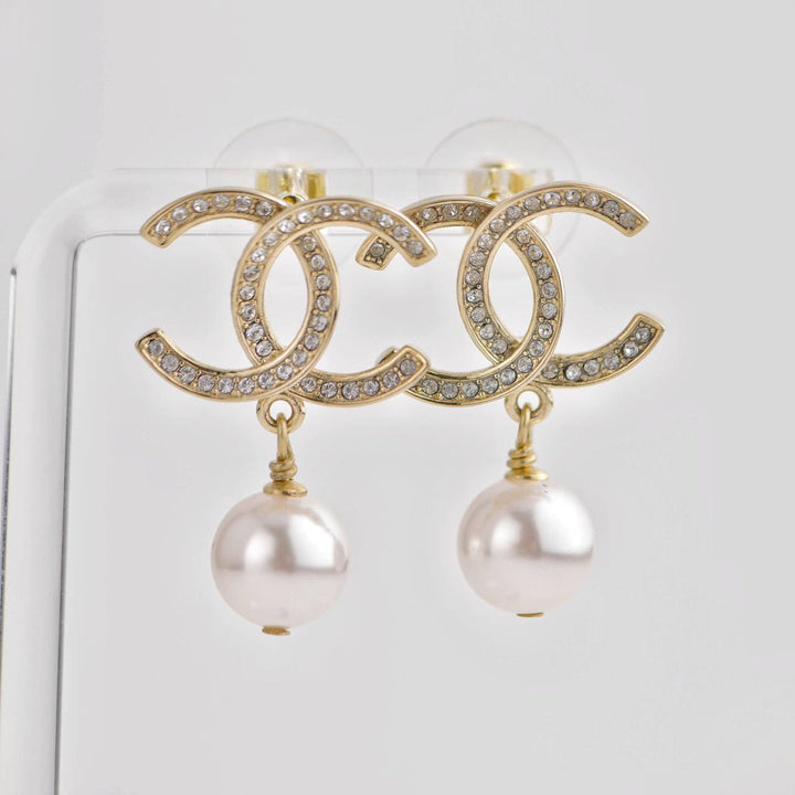 Chanel CC Drop Silver Metal Pearl Earrings