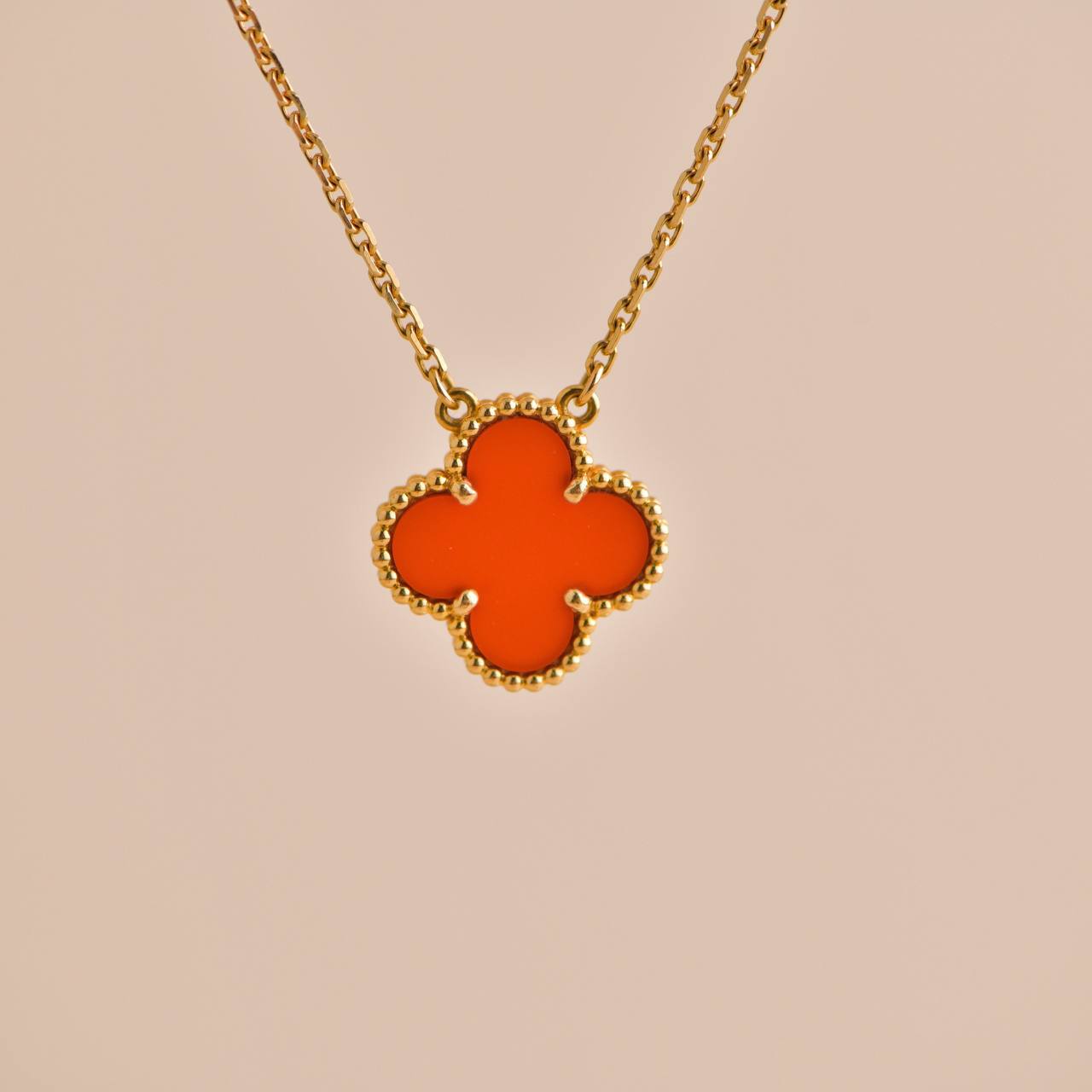 Van cleef and 2025 arpels carnelian necklace