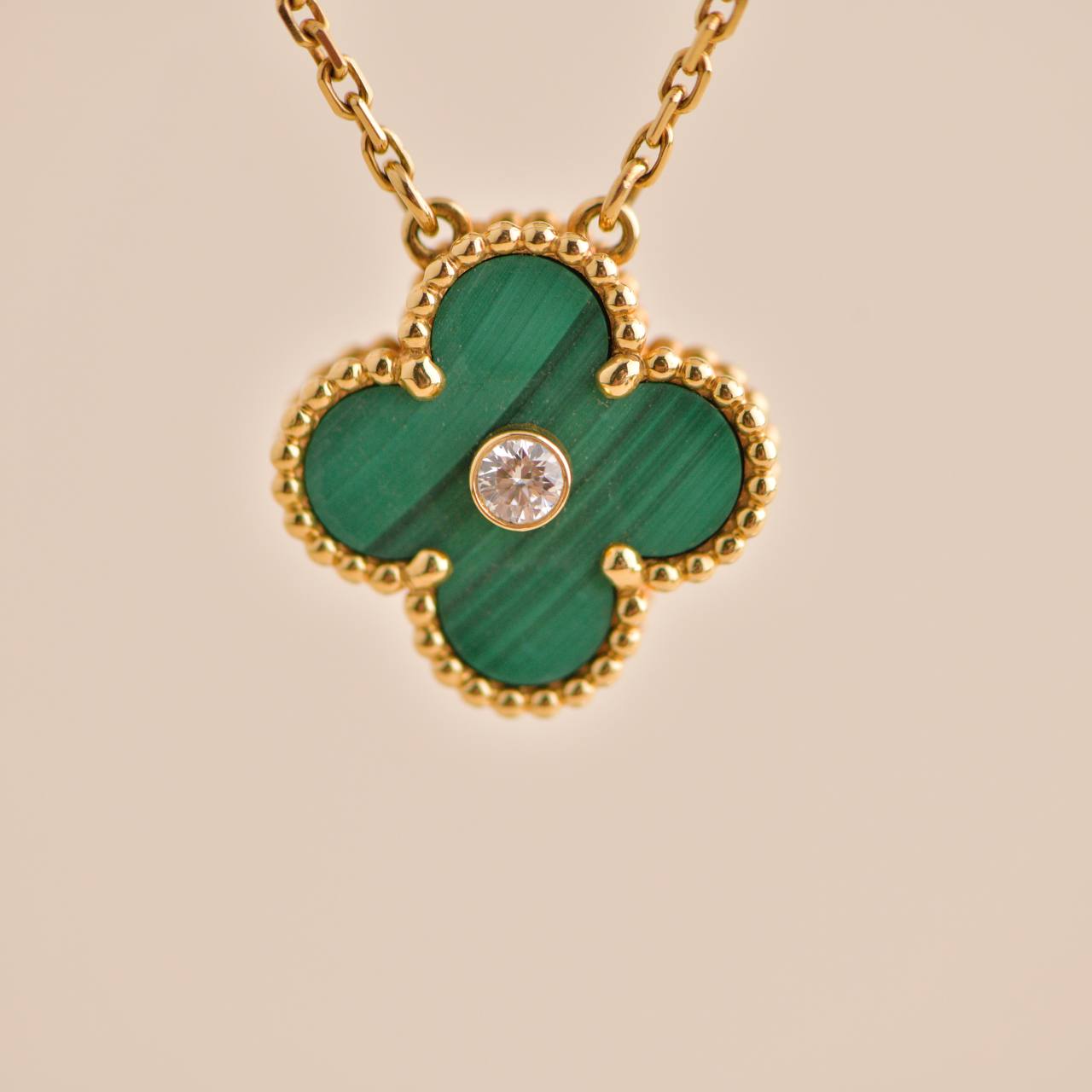 Van cleef and hot sale arpels vintage alhambra pendant