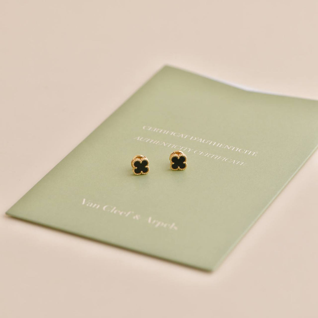 Van Cleef sweet onyx earring