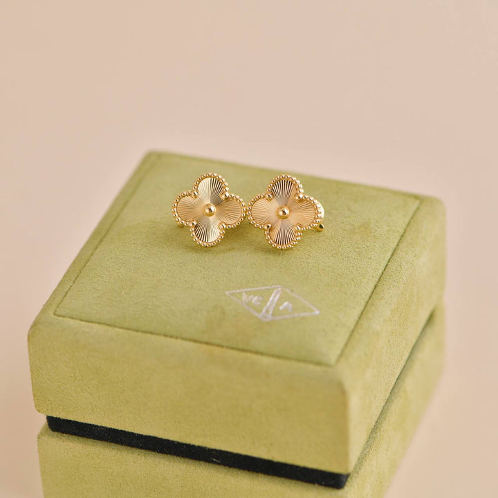 van cleef earring