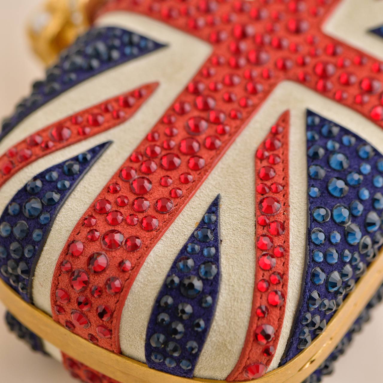 Alexander McQueen Crystal Union Jack Skull Clutch Bag – Dandelion