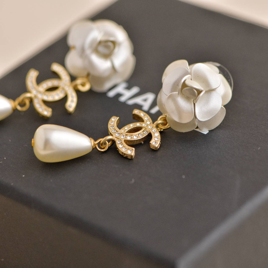 Chanel CC Faux Pearl Camelia Drop Earrings – Dandelion Antiques