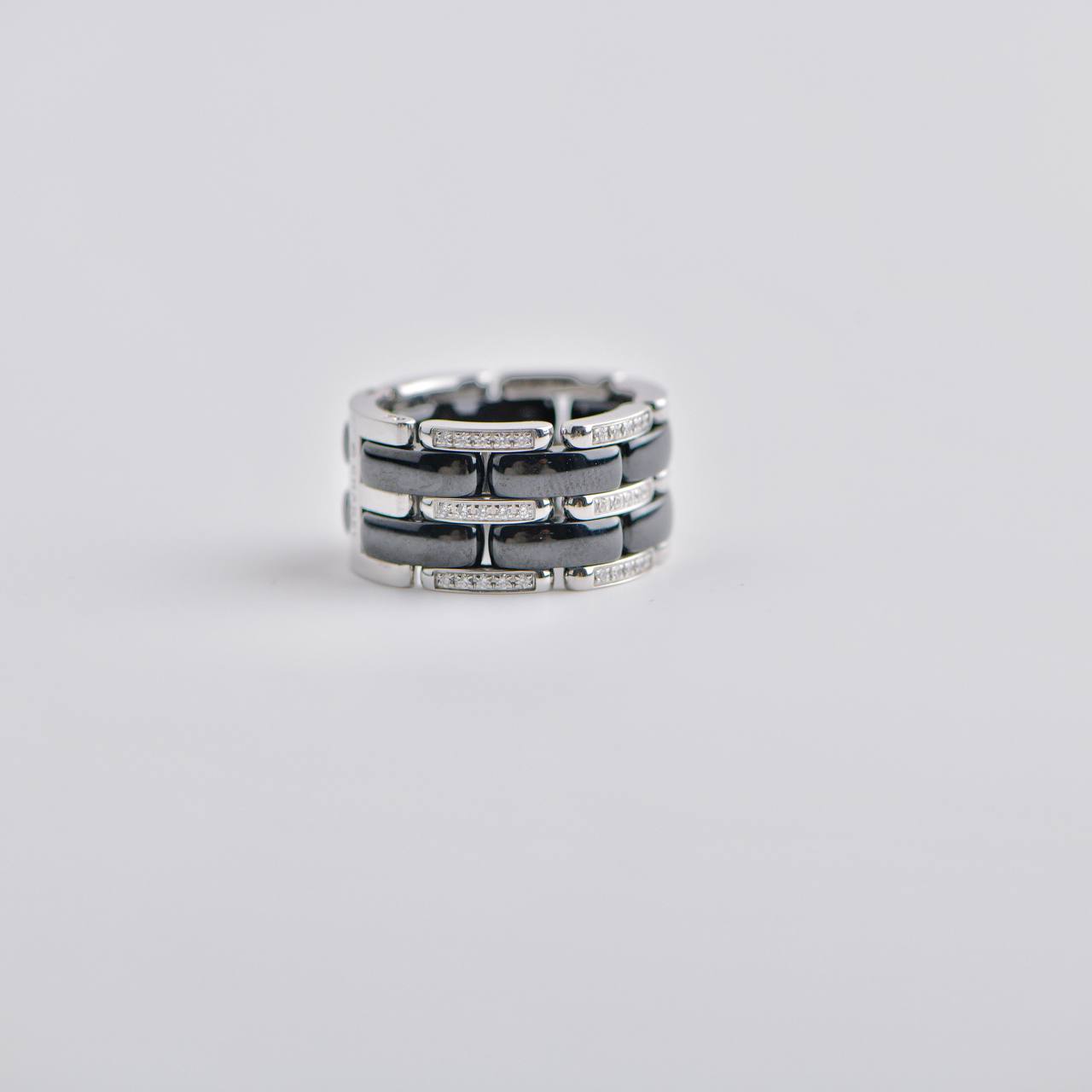 Chanel Ultra Diamond Black Ceramic White Gold Flex Ring Size 58