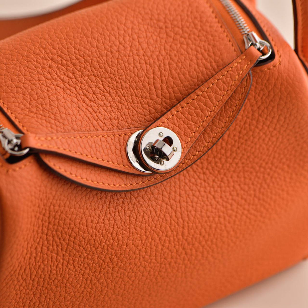 Hermès Clemence Mini Lindy 20 Orange Silver Hardware Handbag