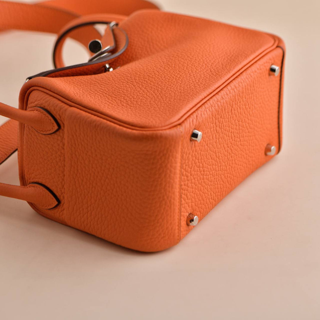 Hermès  Mini Lindy 20  Handbag Second Hand