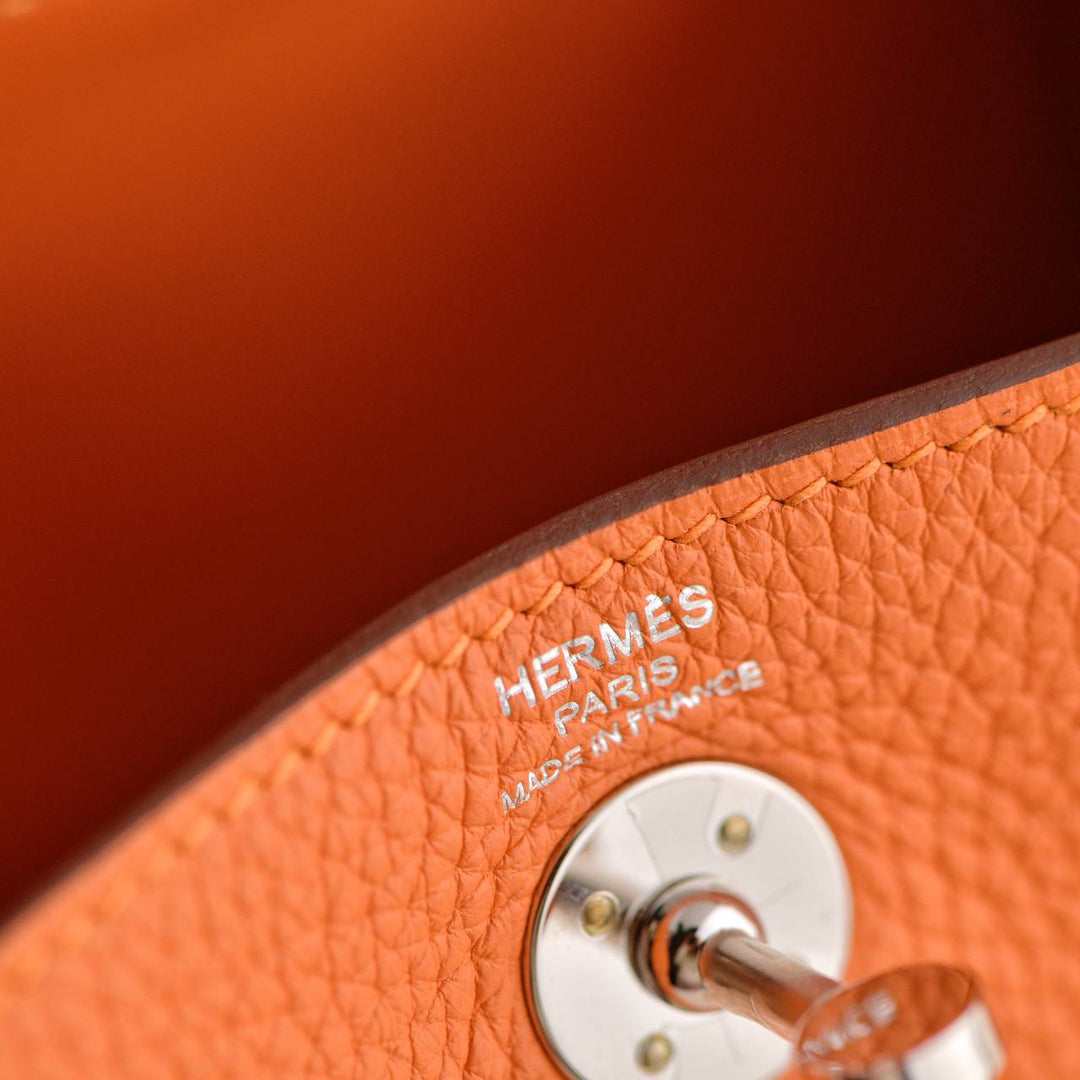 Hermès Clemence Mini Lindy 20 Orange Handbag