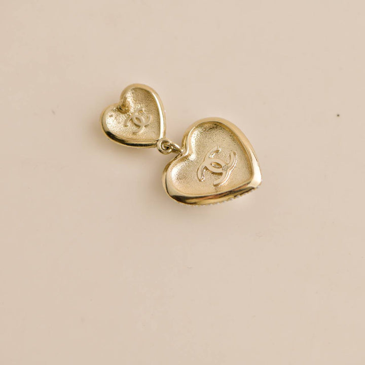 Pre-owned Chanel CC Faux Pearl Resin Strass Heart Earrings