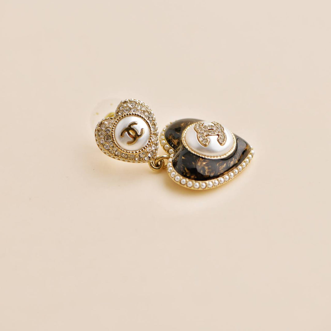 Second Hand Chanel CC Faux Pearl Heart Earrings