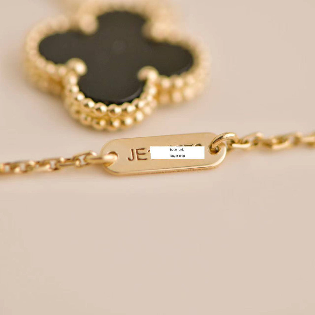 Second Hand Van Cleef Vintage Alhambra Onyx Yellow Gold Pendant Necklace