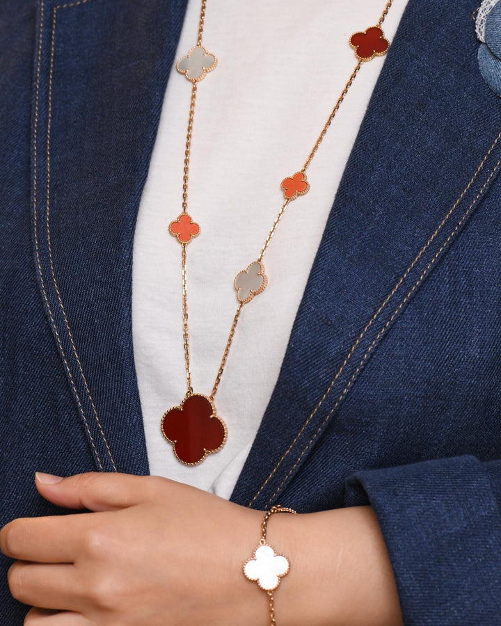 Van Cleef & Arpels Magic Carnelian Coral necklace