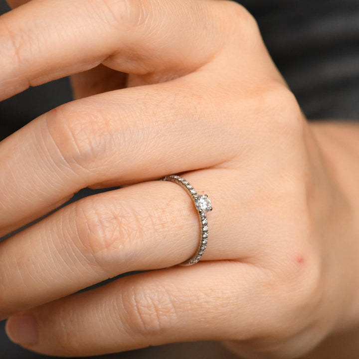 Cartier engagement diamond ring 