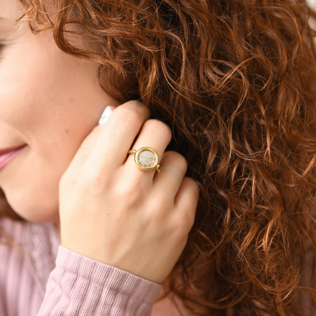 Authentic Bvlgari Vintage Monete Reversible Coin Swivel Ring 18K Yellow Gold