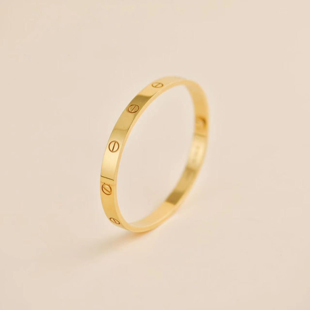 Cartier Love Bracelet 18K Yellow Gold Size 19