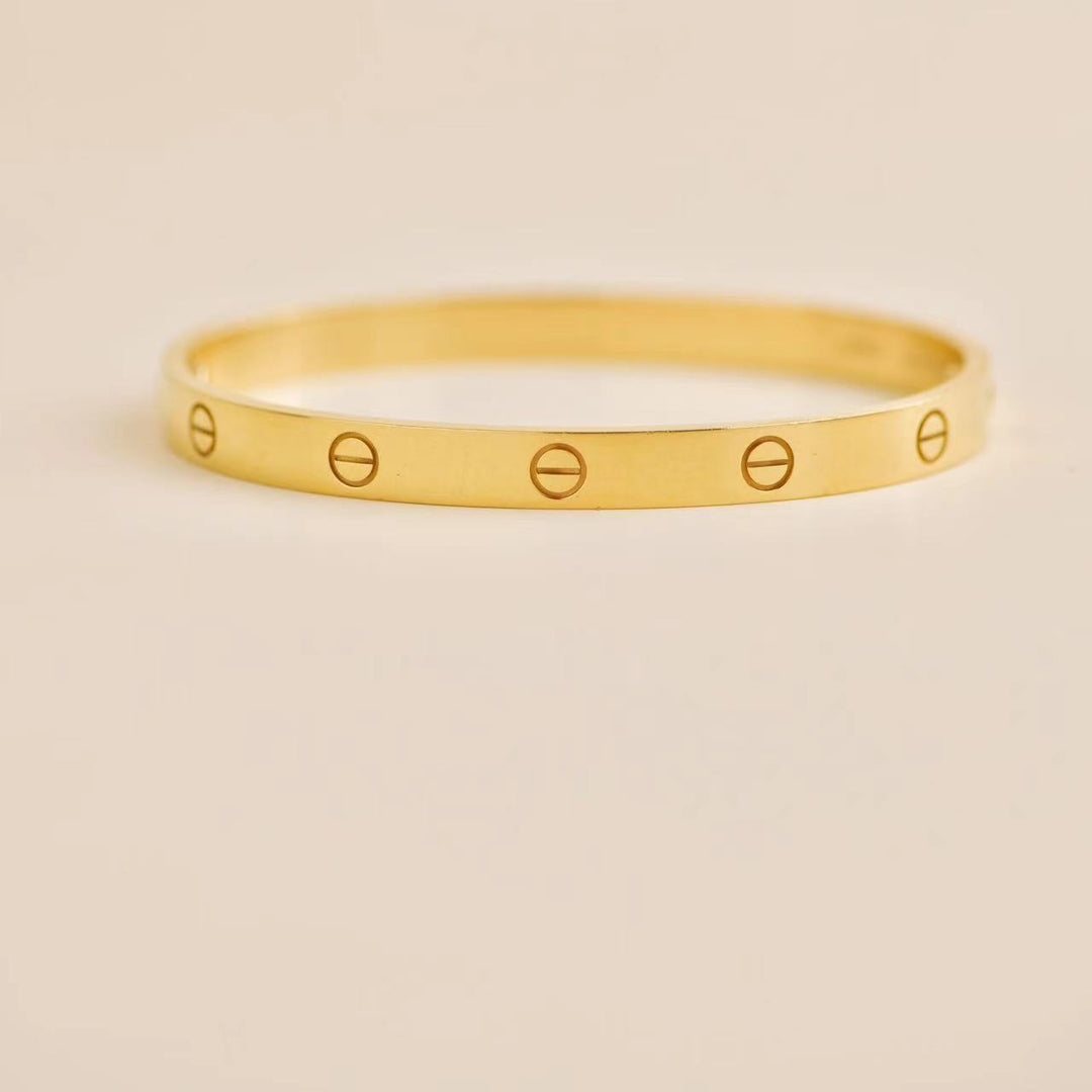 Cartier Love Bracelet 18K Yellow Gold Size 19