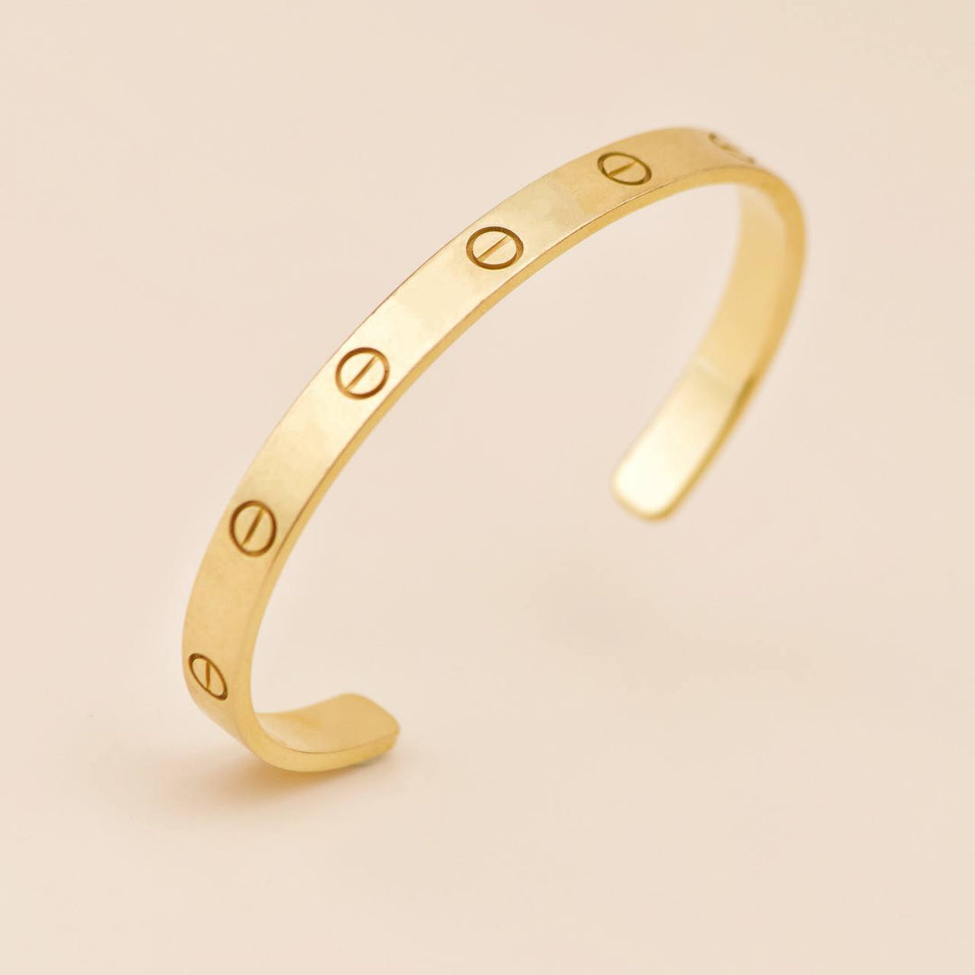Second Hand Authentic Full set Cartier Love Cuff 18K Yellow Gold Size 18