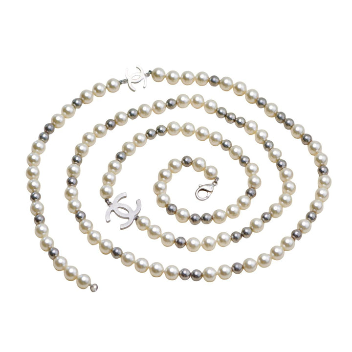 Preloved Authentic Chanel CC Sautoir Faux Pearl Long Chain Necklace