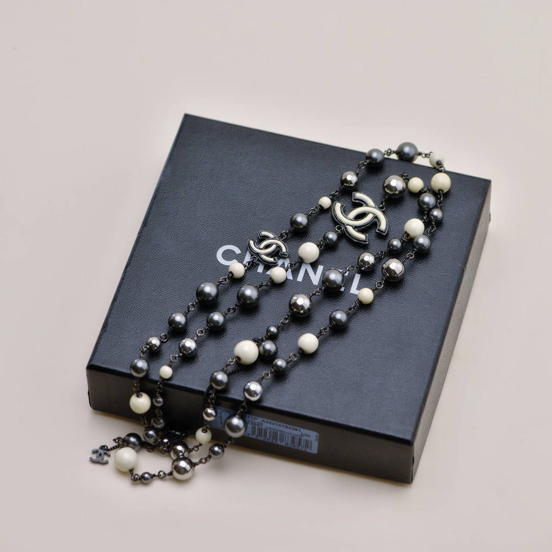 Preloved Authentic Chanel CC Grey Faux Pearl & Ruthenium-Tone Long Sautoir Necklace