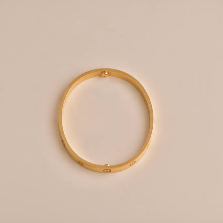 Cartier Love Bracelet 18K Yellow Gold Size 19