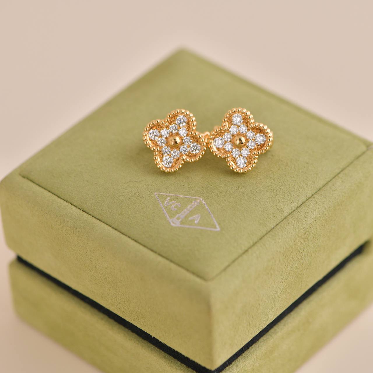 Shop Van Cleef & Arpels Vintage Alhambra Vintage Alhambra earrings  (VCARP2R500) by ALICE's | BUYMA