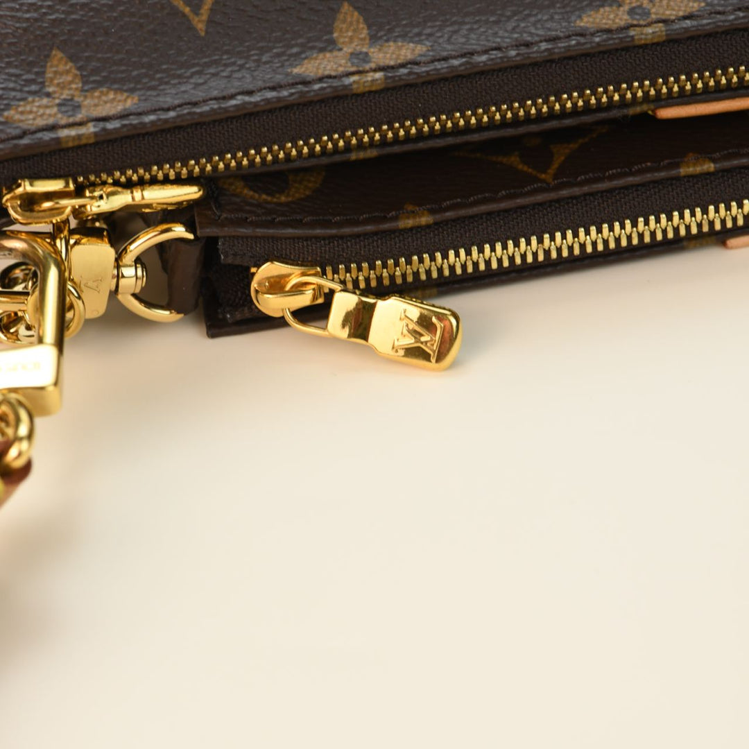 Louis Vuitton Multi Pochette Accessoires Monogram Canvas Bag – Dandelion  Antiques