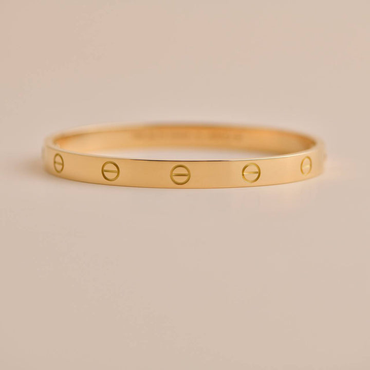 Cartier Love Bracelet 18K Yellow Gold Size 18