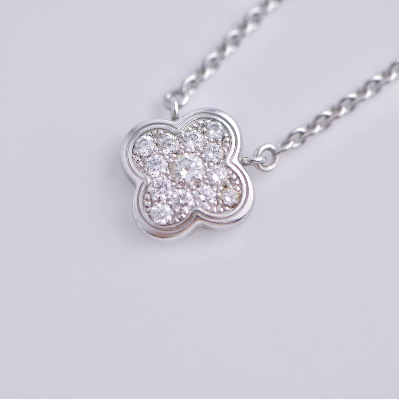 Pure on sale alhambra pendant