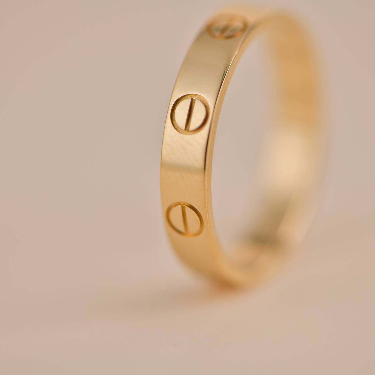 Gold sale band cartier