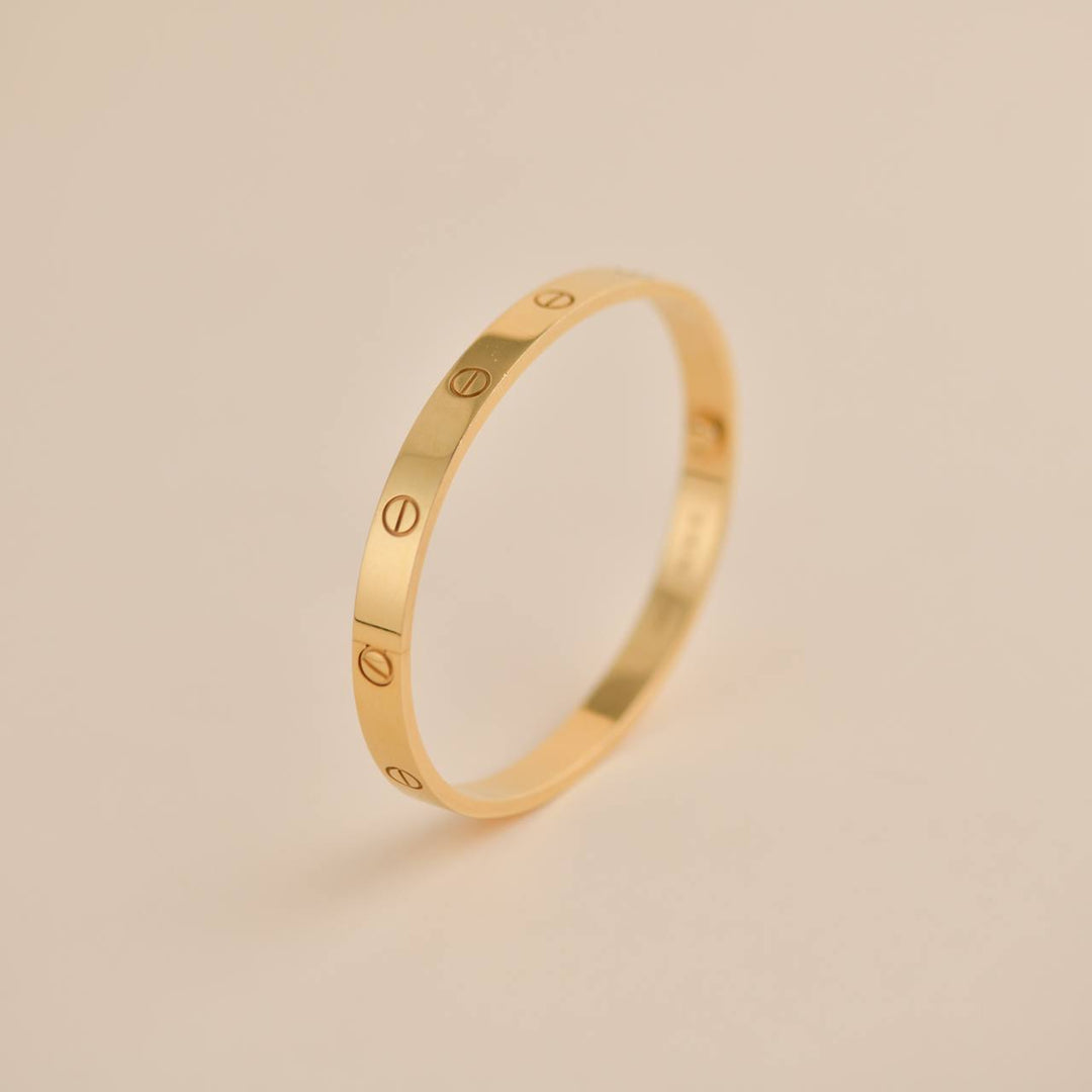 Pre-loved Pre-owned Cartier Love 18K Yellow Gold Bracelet