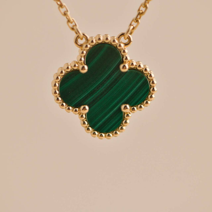 Pre-owned Pre-loved Van Cleef & Arpels Vintage Alhambra Malachite Yellow Gold Pendant Necklace