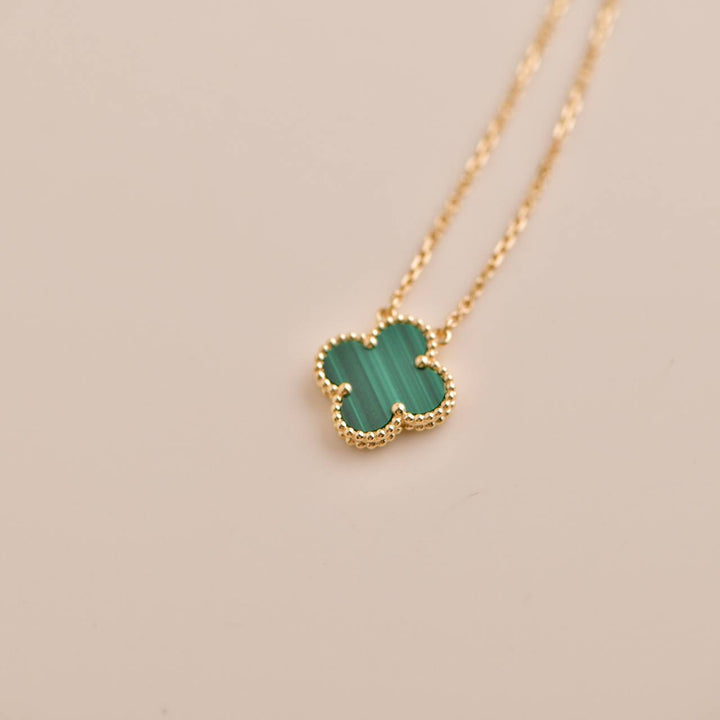 Second Hand Van Cleef & Arpels Vintage Alhambra Malachite Yellow Gold Pendant Necklace