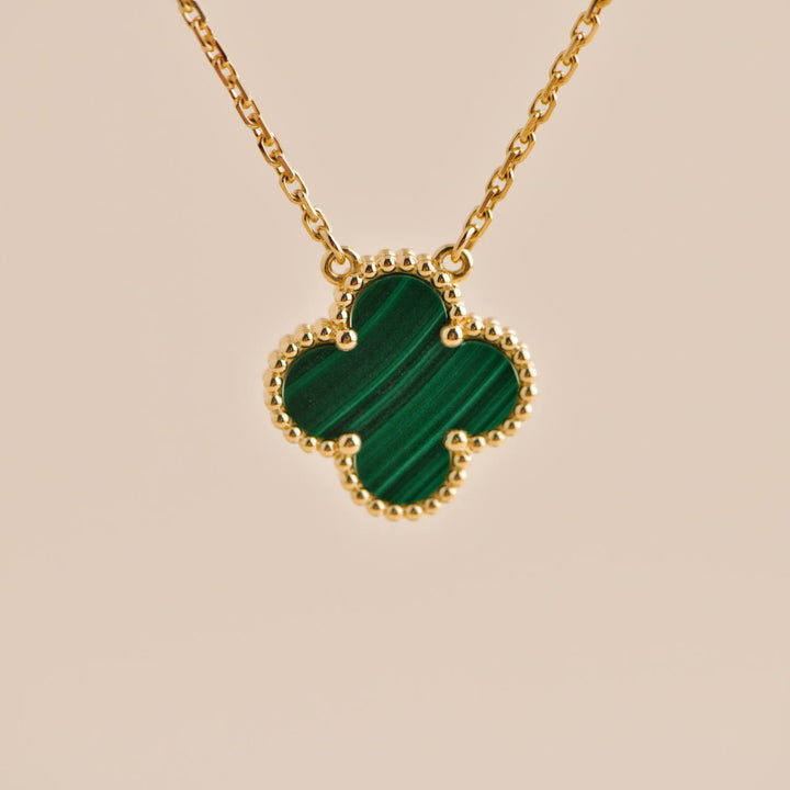 Pre-owned VCA Vintage Alhambra Malachite Yellow Gold Pendant Necklace