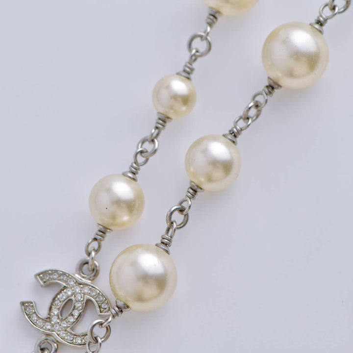 Second Hand Chanel Five CC Logo Faux Pearl Necklace