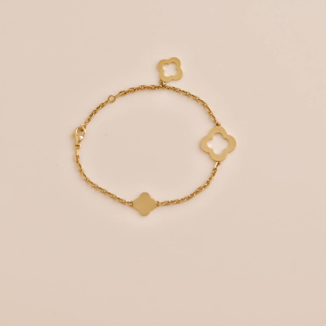 Second Hand Van Cleef & Arpels Byzantine Alhambra Yellow Gold 3 Motif Bracelet