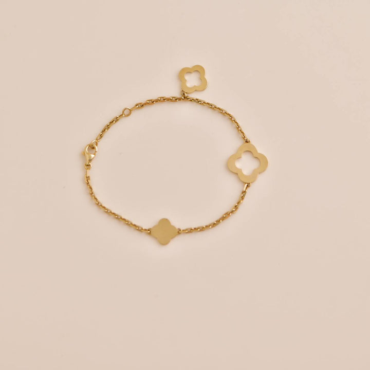 Second Hand Van Cleef & Arpels Byzantine Alhambra Yellow Gold 3 Motif Bracelet